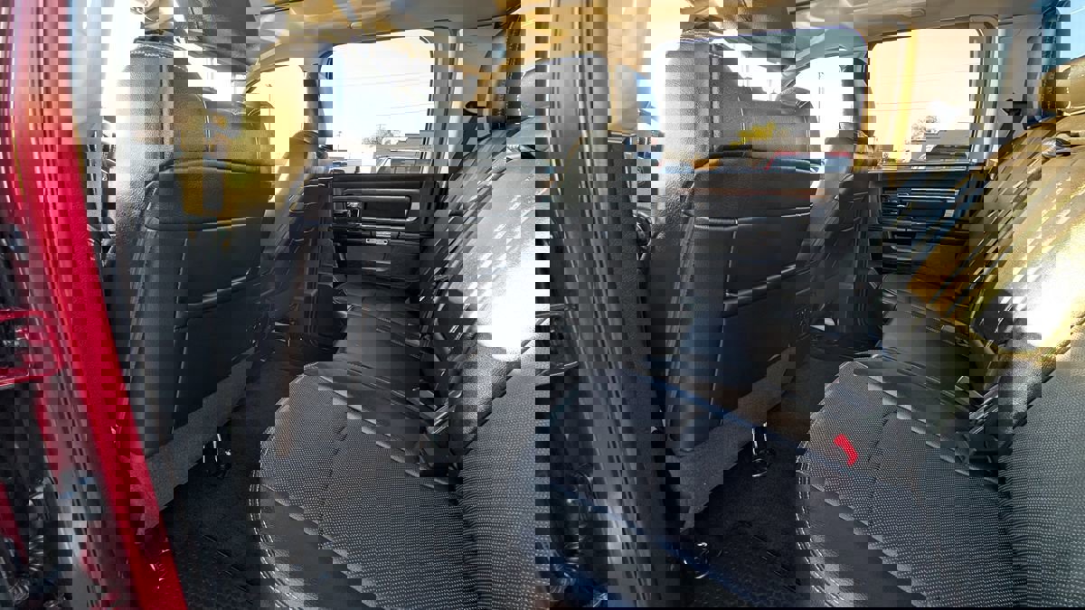 Used 2014 RAM 1500 Laramie w/ Convenience Group image 22