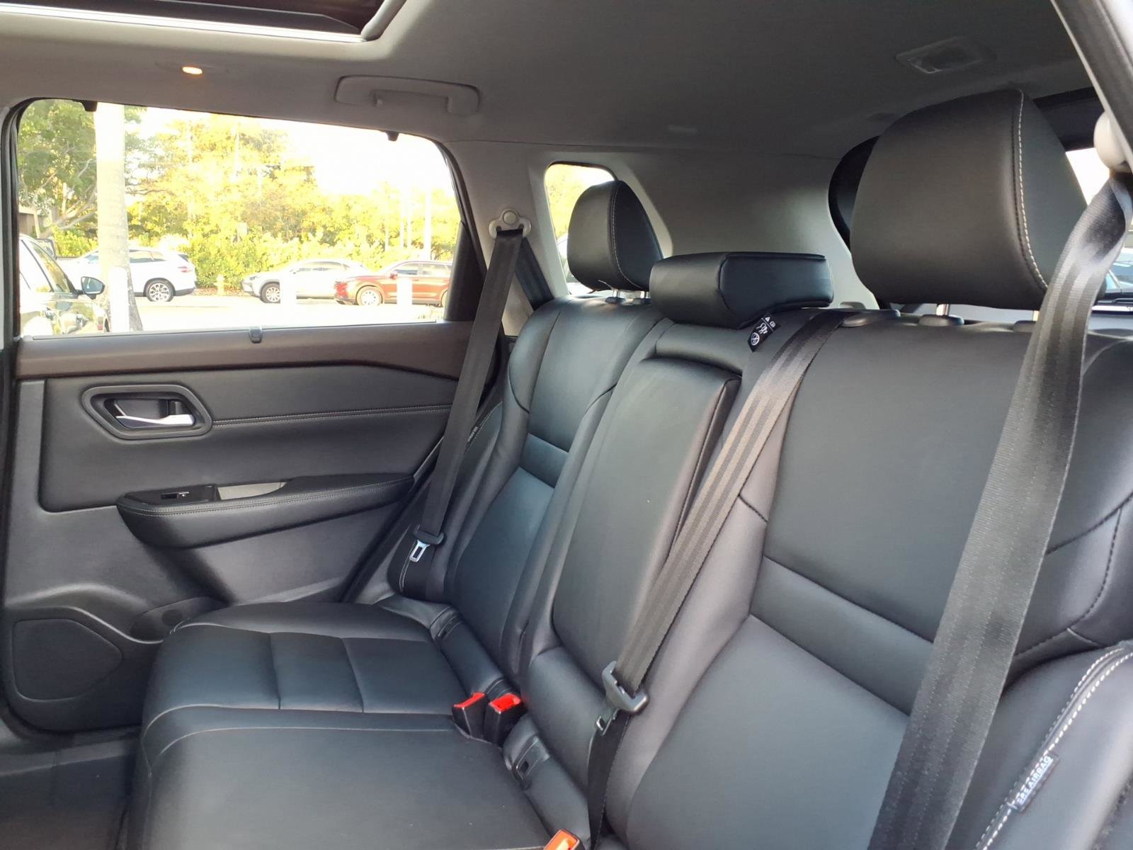 Certified 2023 Nissan Rogue SL w/ SL Premium Package image 20