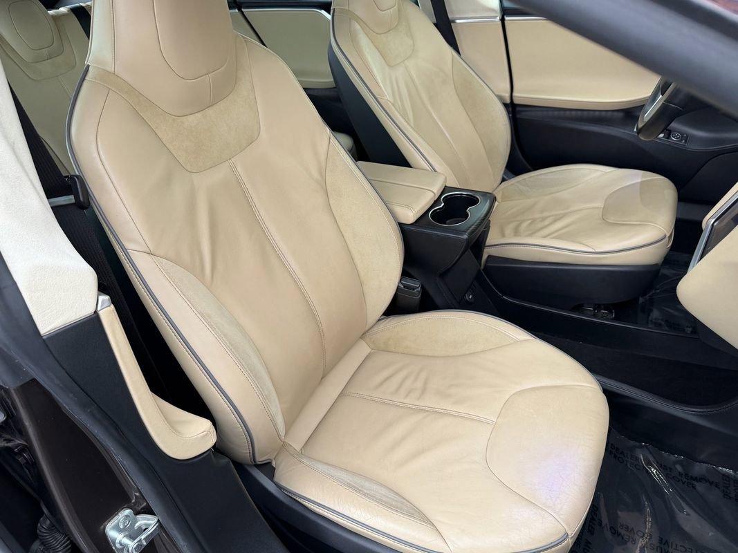 Used 2013 Tesla Model S Performance RWD image 36