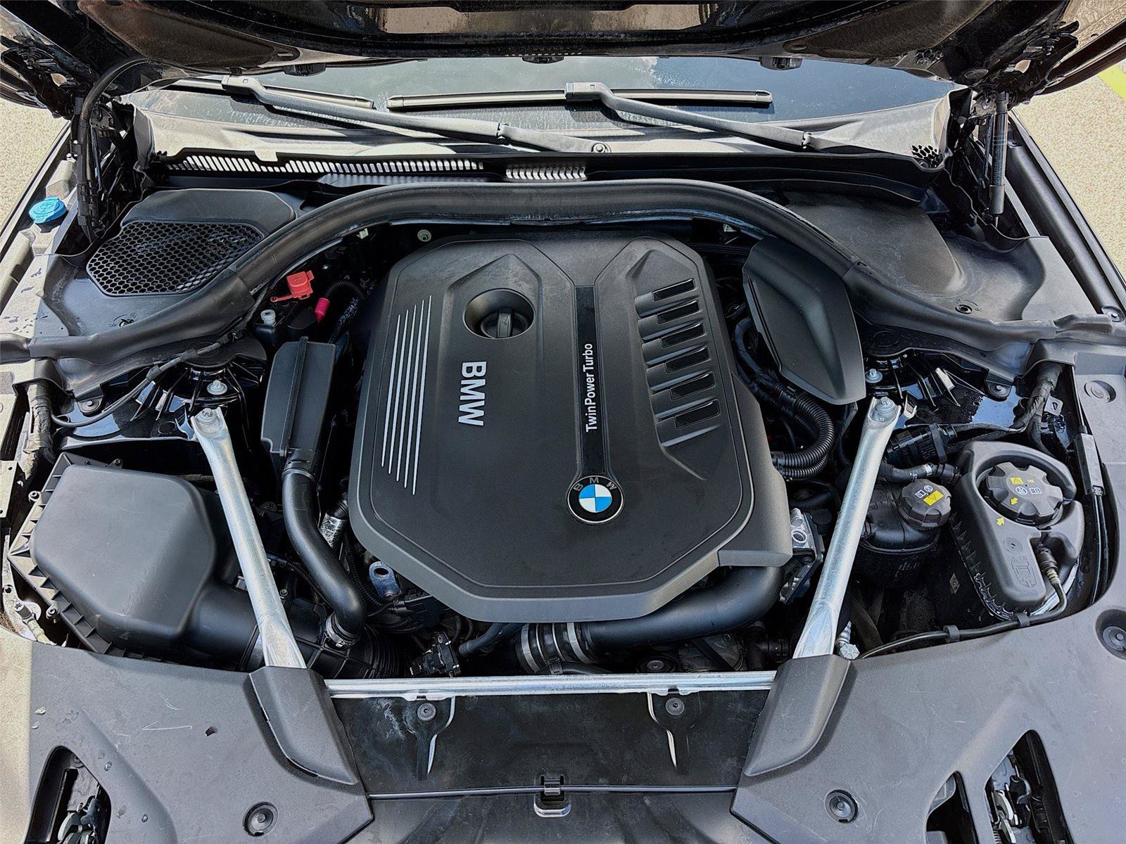 Used 2018 BMW 540i w/ M Sport Package RWD image 32