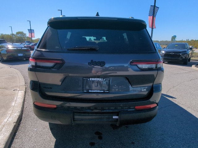 Used 2025 Jeep Grand Cherokee L Altitude AWD/4WD image 30