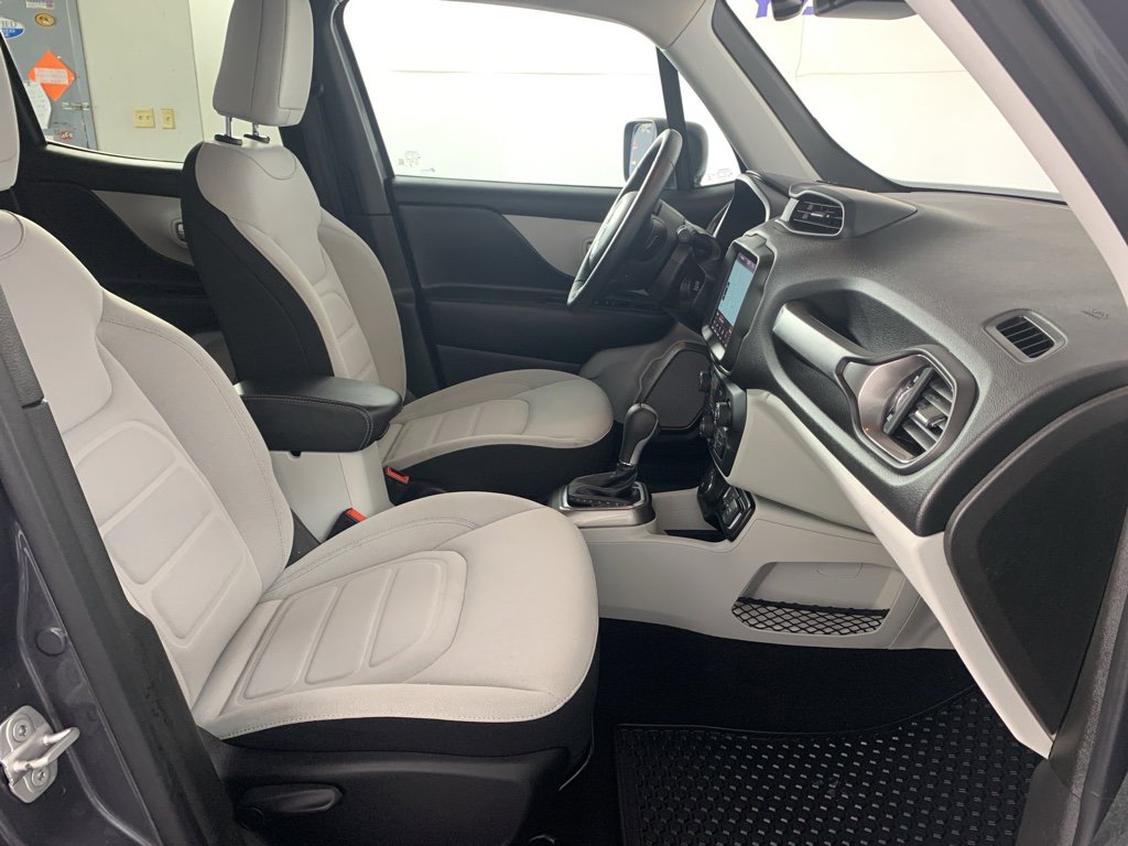Used 2022 Jeep Renegade Latitude w/ Convenience Group AWD/4WD image 41