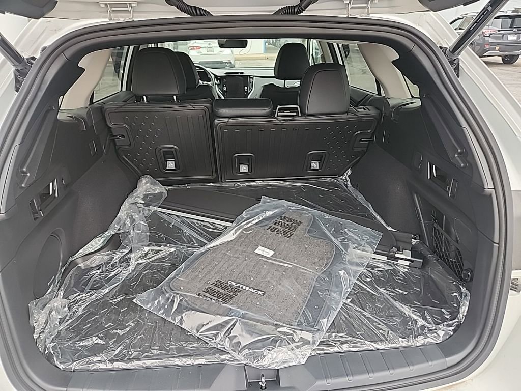 Used 2025 Subaru Outback Limited image 7
