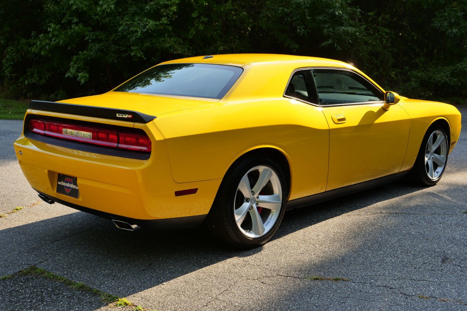 Used 2010 Dodge Challenger SRT8 w/ SRT Option Group II RWD image 9