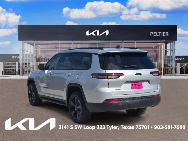 Used 2023 Jeep Grand Cherokee L Laredo AWD/4WD image 4