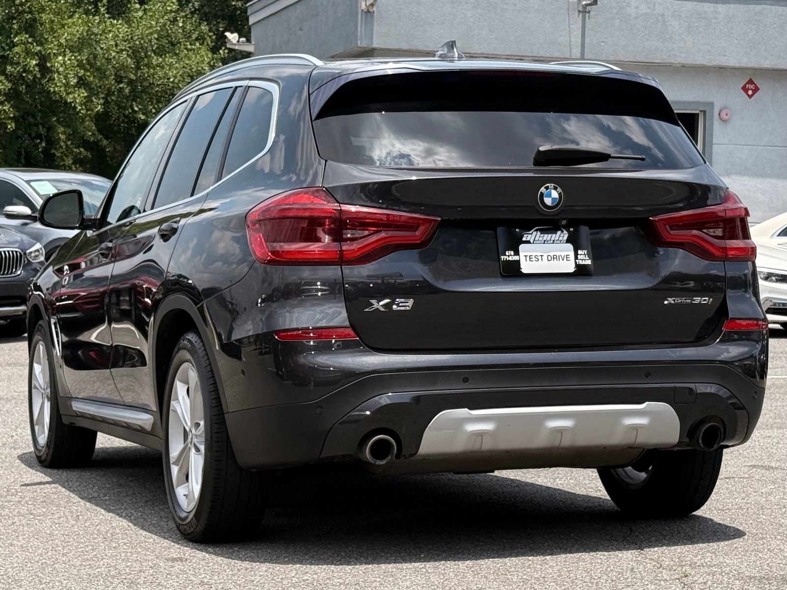Used 2018 BMW X3 xDrive30i w/ Convenience Package AWD/4WD image 3