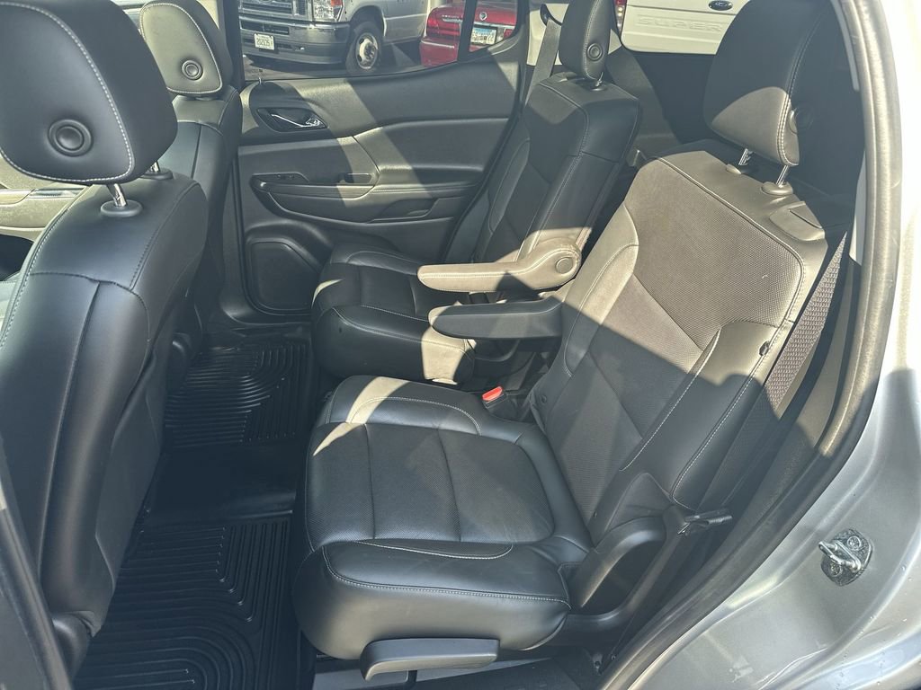 Used 2019 GMC Acadia SLT FWD image 24