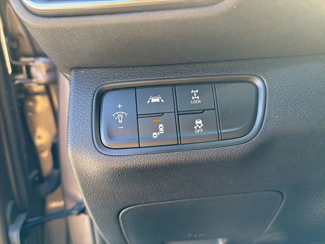 Used 2019 Hyundai Santa Fe SE image 22