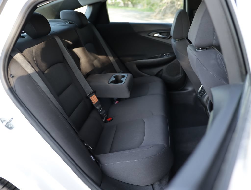 Used 2023 Chevrolet Malibu LT FWD image 26