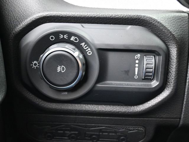 Used 2024 Jeep Wrangler Willys image 21