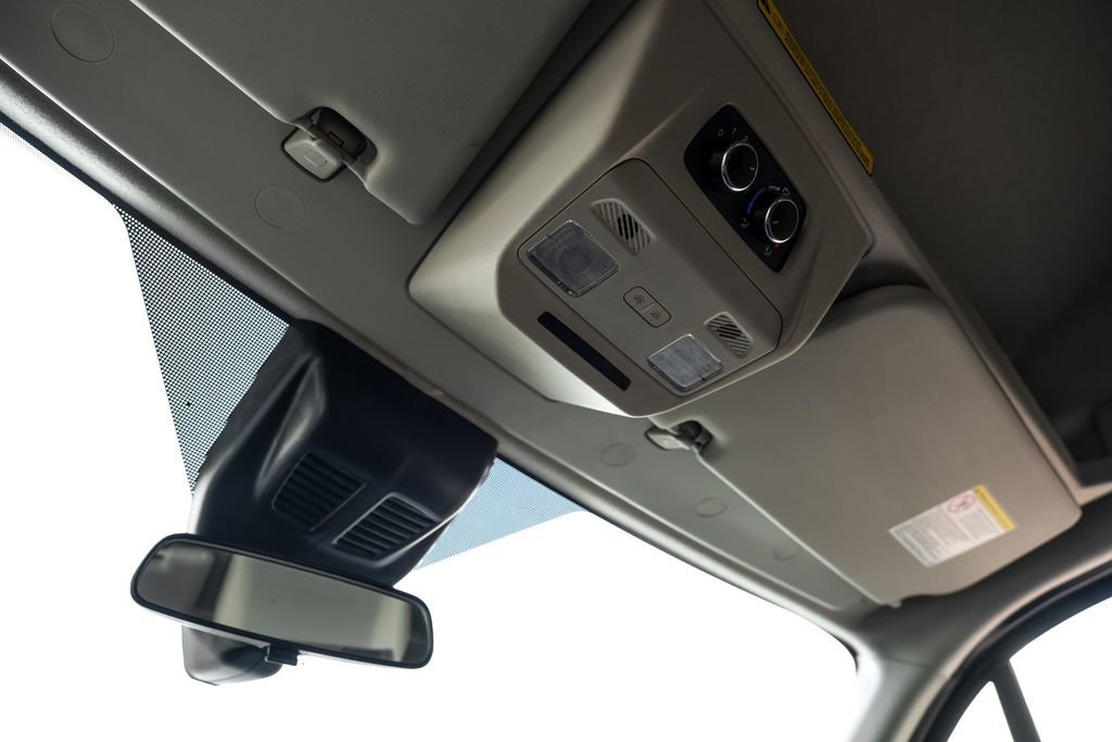 Used 2023 Ford Transit 350 XLT image 25