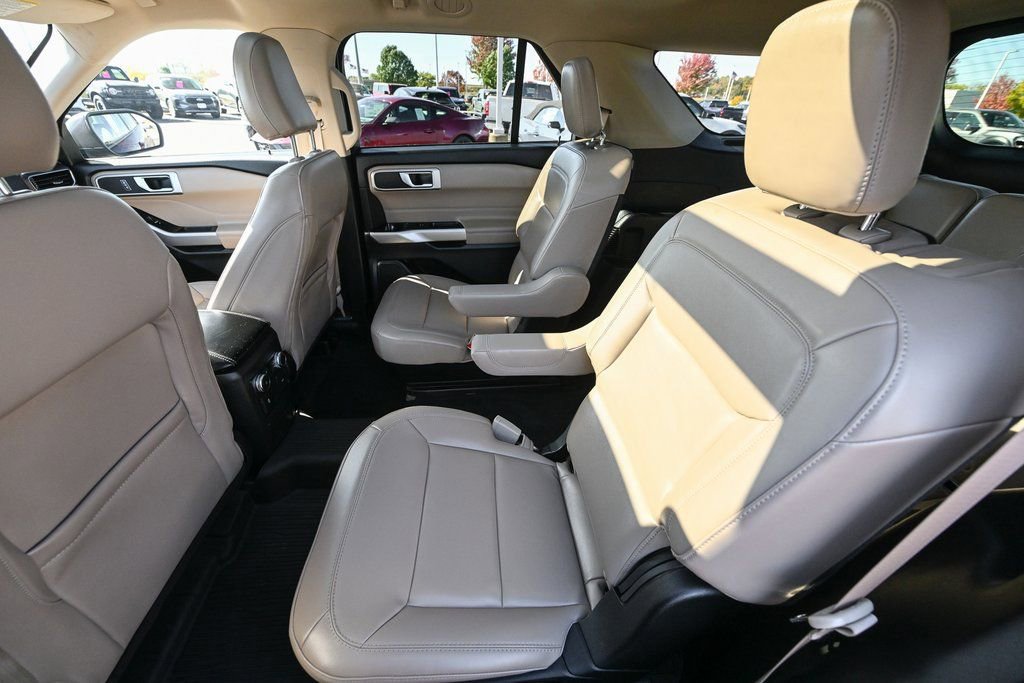 Certified 2023 Ford Explorer XLT w/ Equipment Group 202A image 23