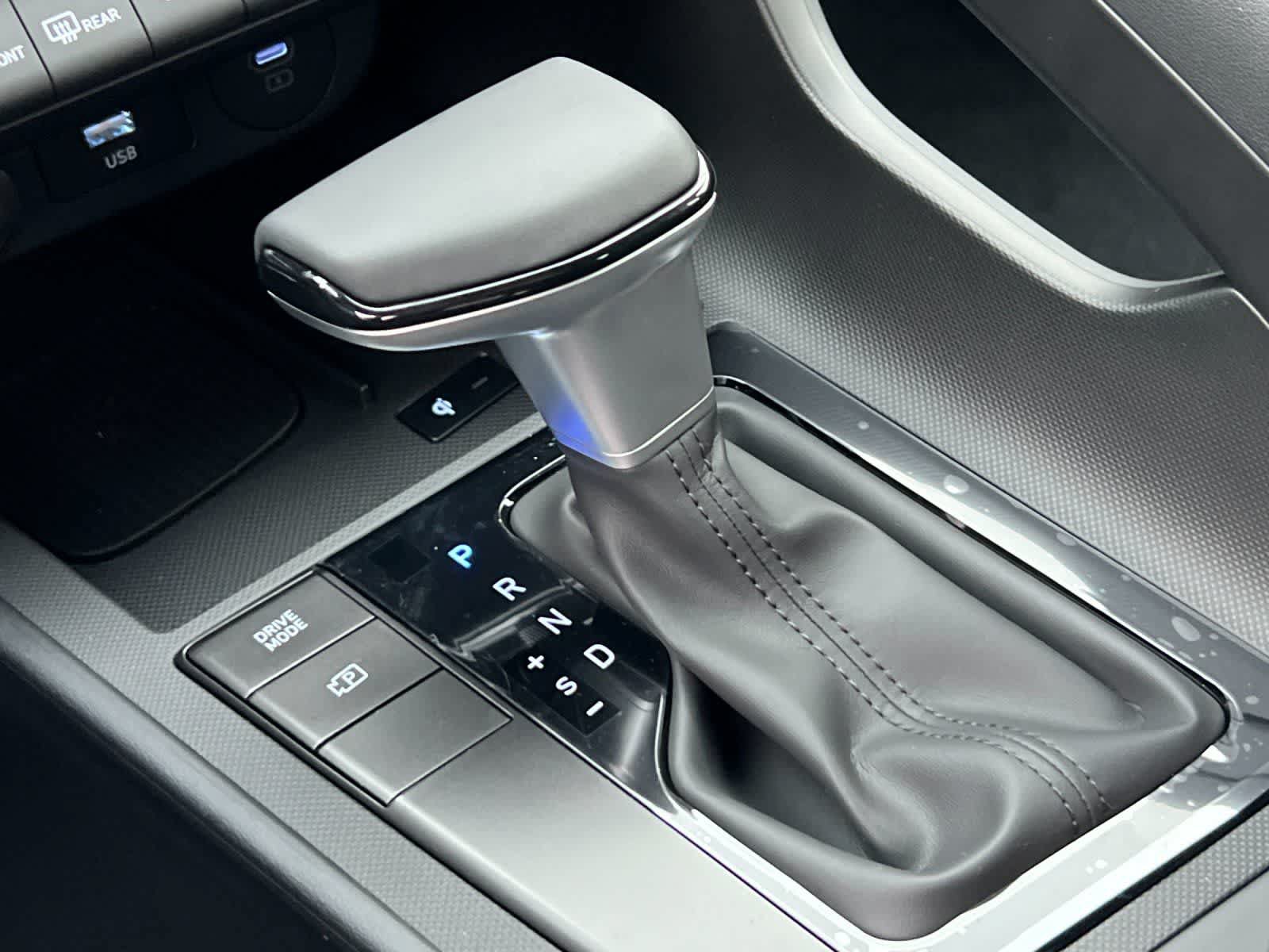 New 2026 Hyundai Elantra Sport FWD image 21