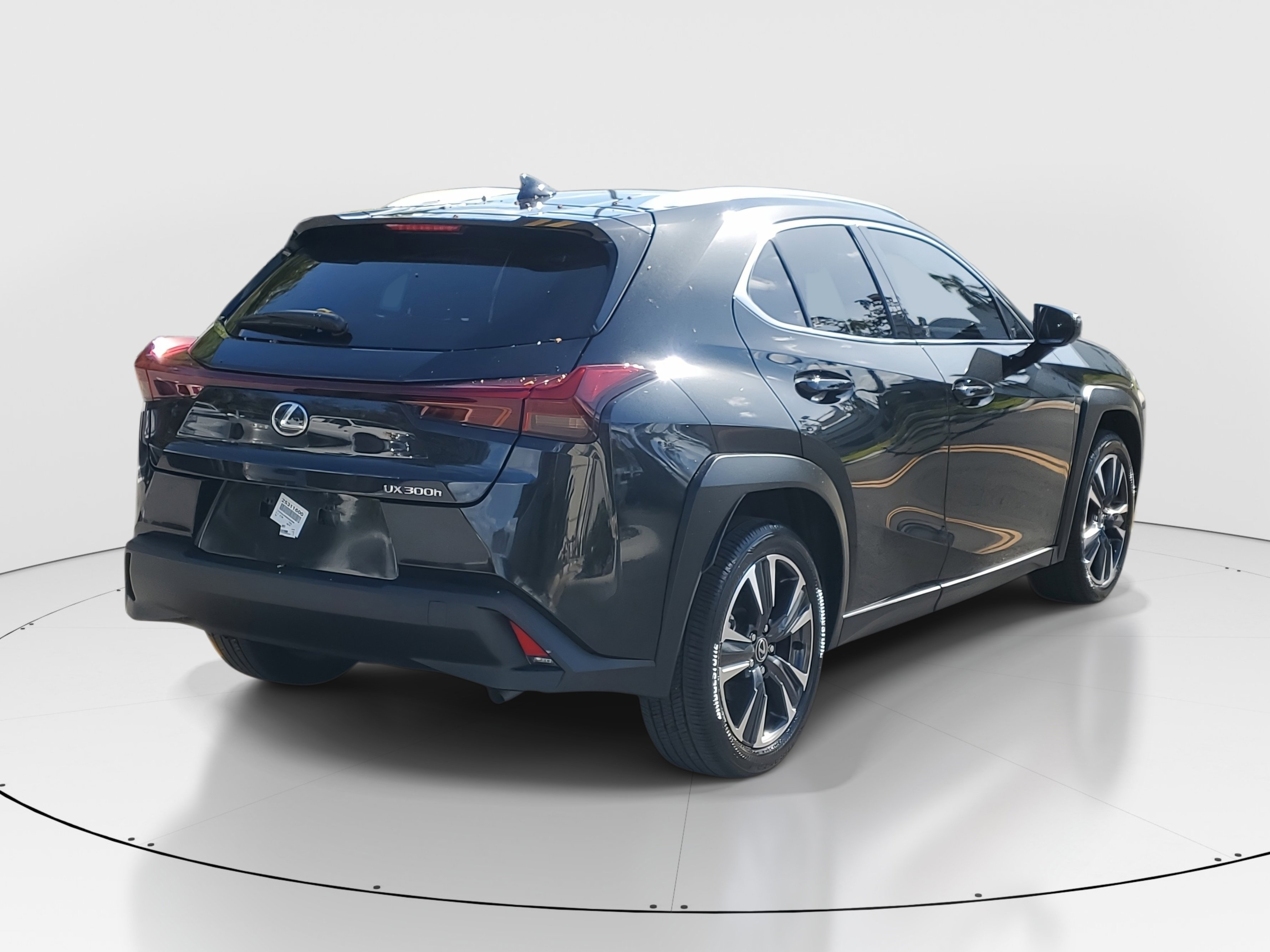 Used 2025 Lexus UX 300h FWD image 7