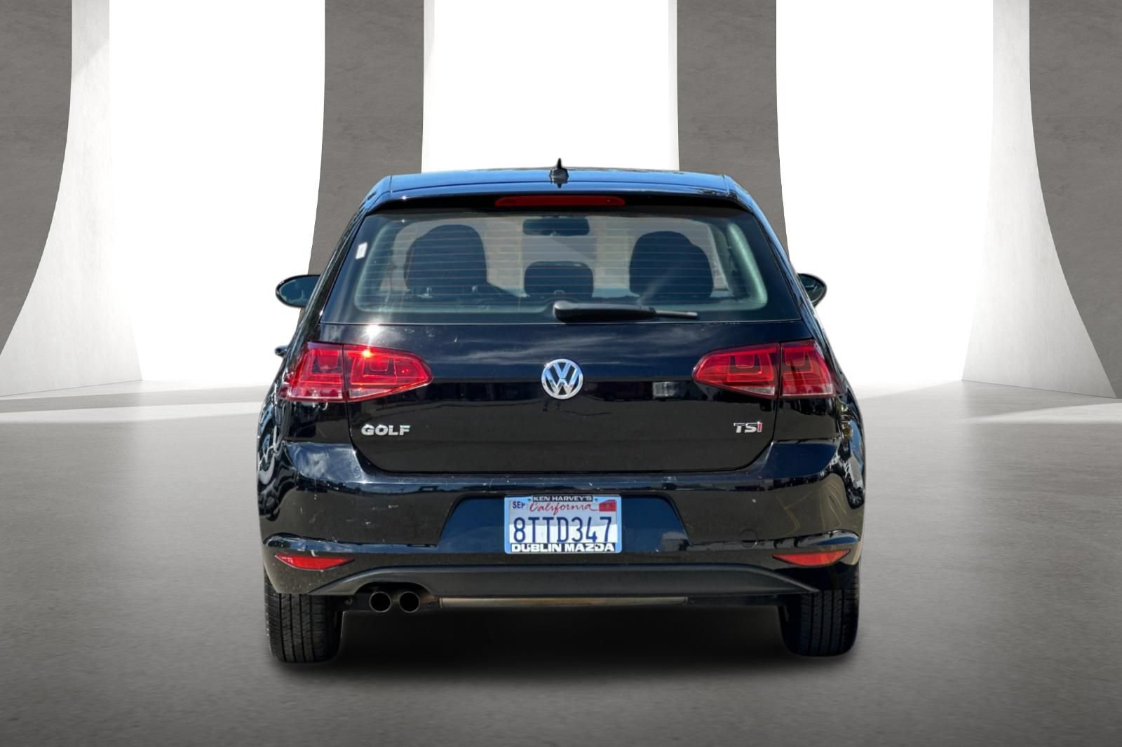 Used 2017 Volkswagen Golf S FWD image 5