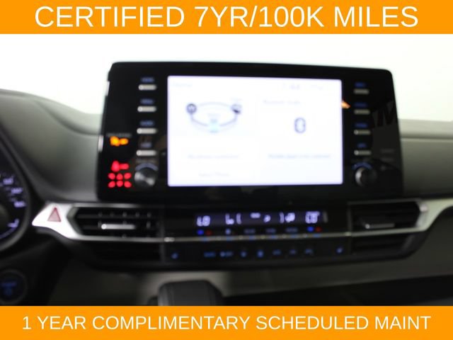 Used 2022 Toyota Sienna XLE FWD image 25