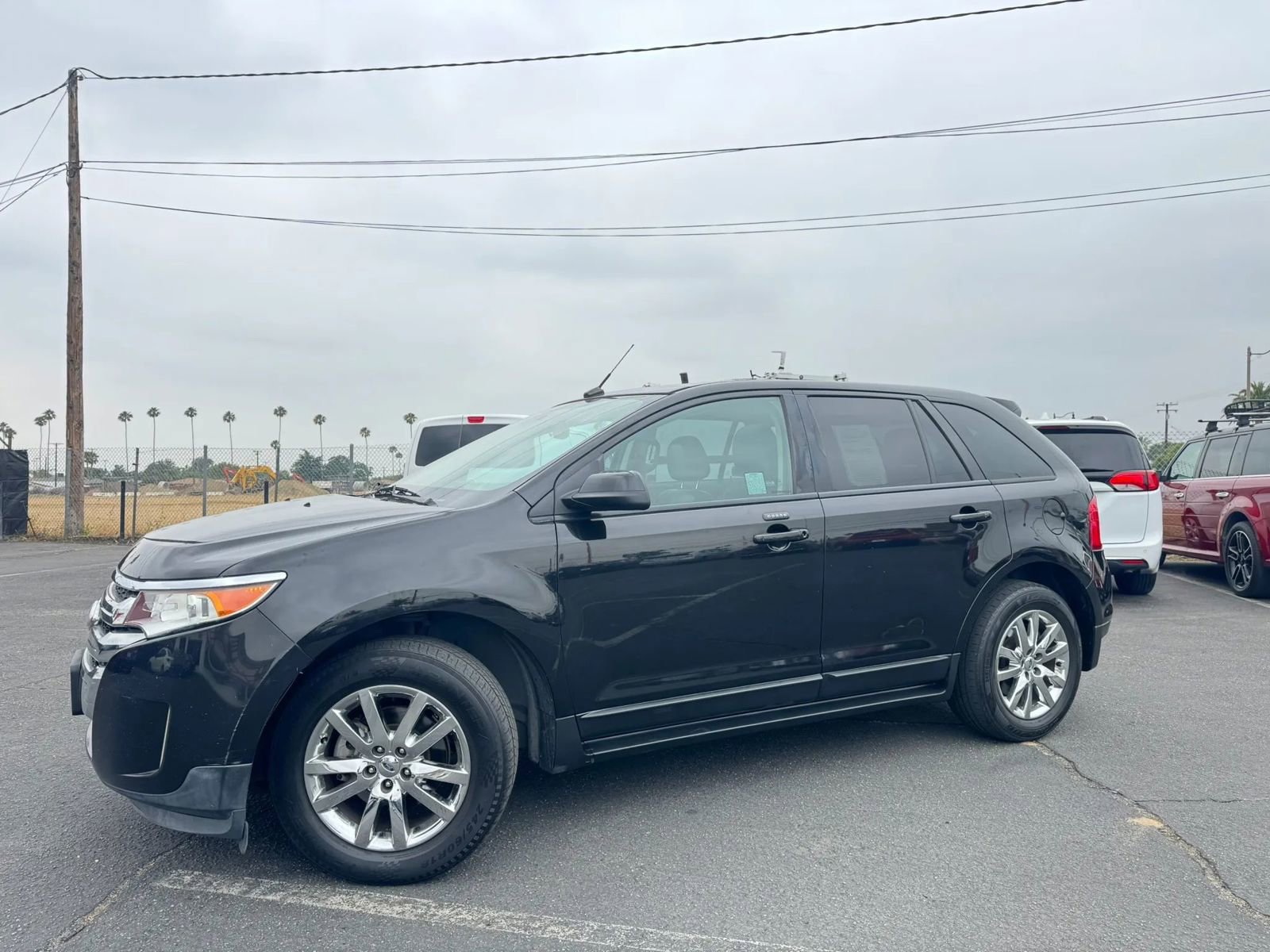 Used 2013 Ford Edge SEL FWD image 2