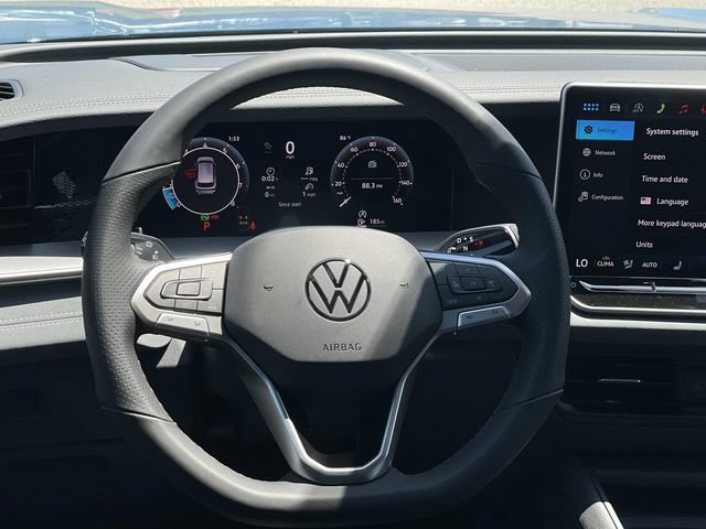 New 2026 Volkswagen Tiguan SE R-Line FWD image 7