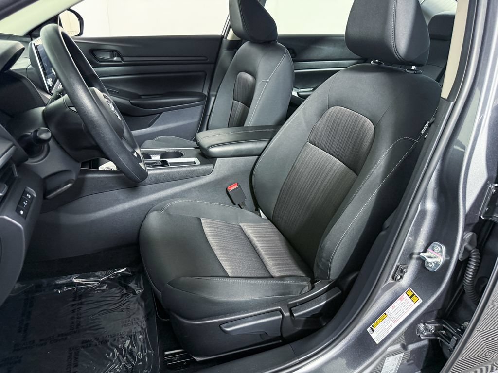 Certified 2025 Nissan Altima 2.5 S FWD image 15