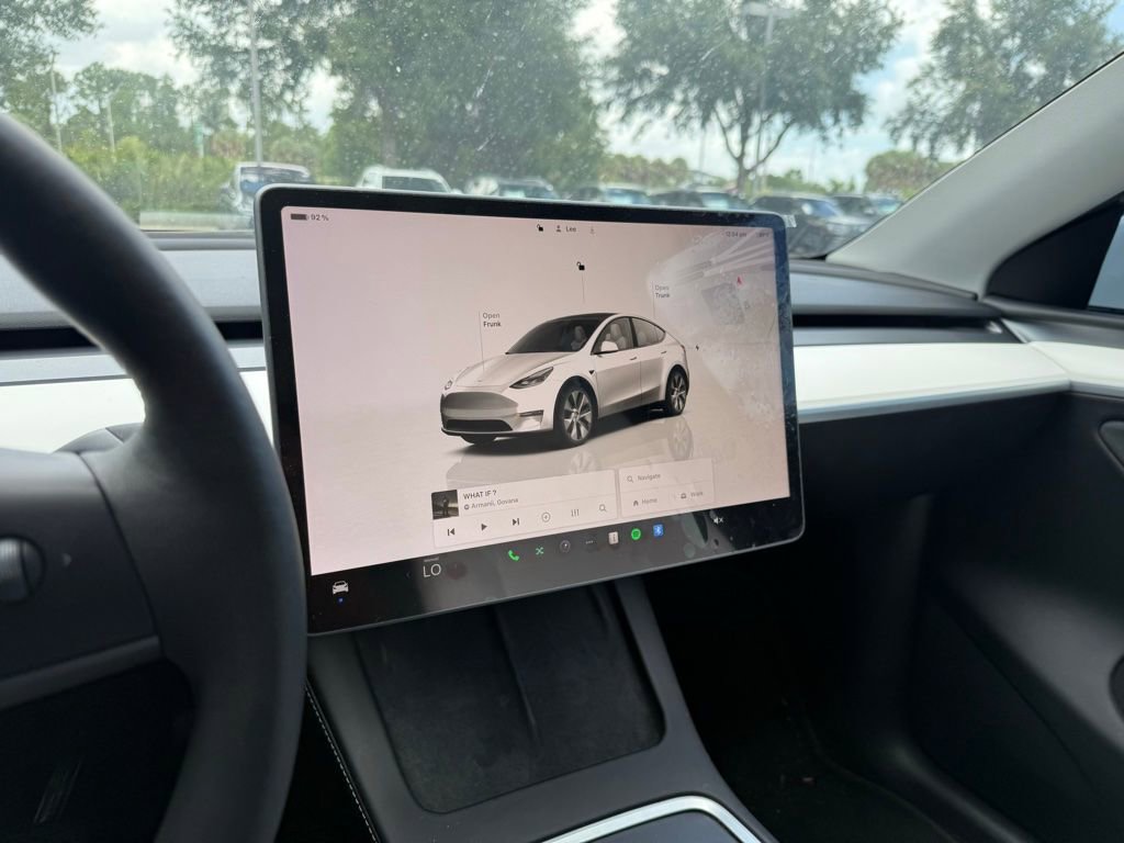 Used 2024 Tesla Model Y Long Range AWD/4WD image 24