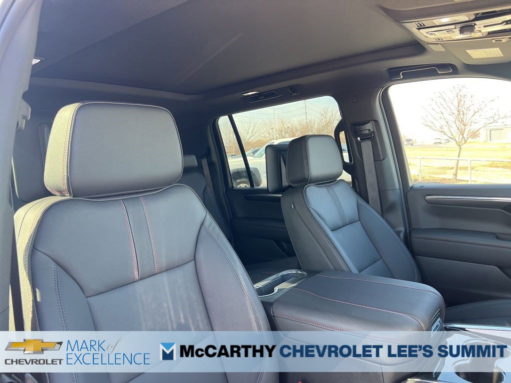 New 2026 Chevrolet Suburban RST AWD/4WD image 22