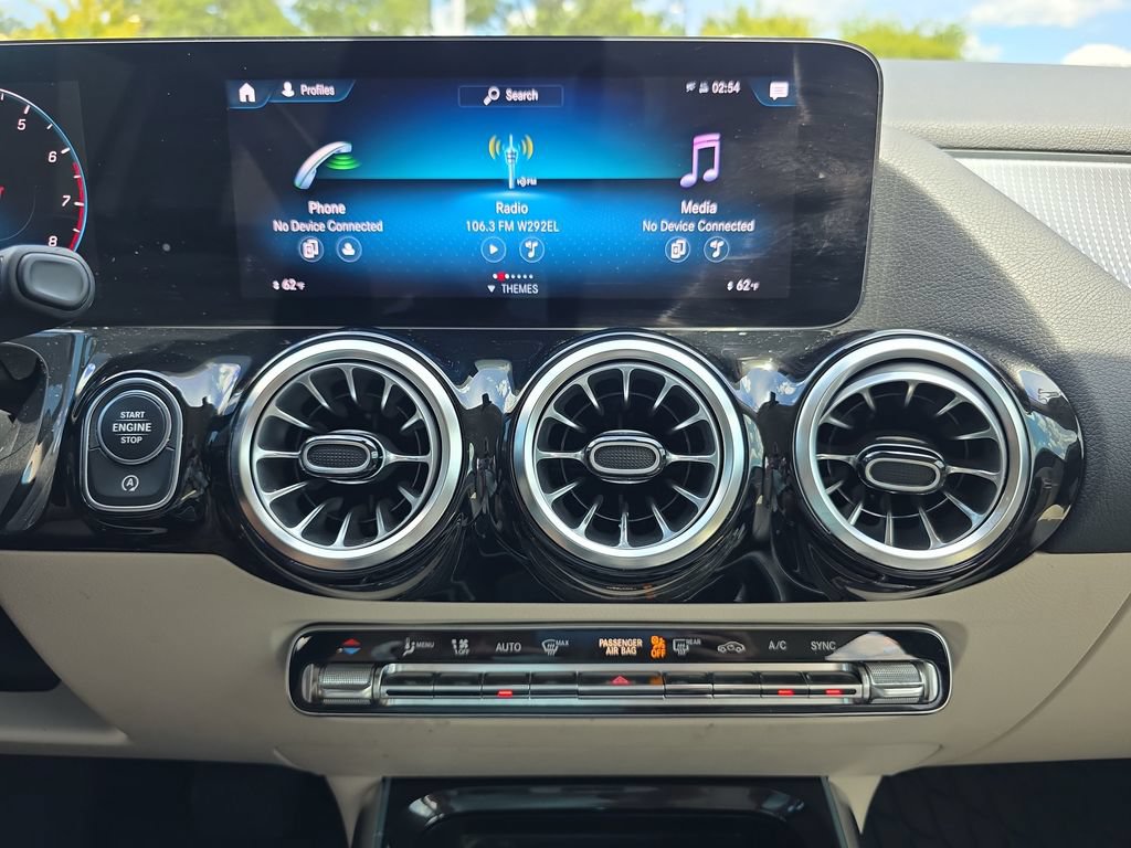 Certified 2022 Mercedes-Benz GLA 250 4MATIC image 23