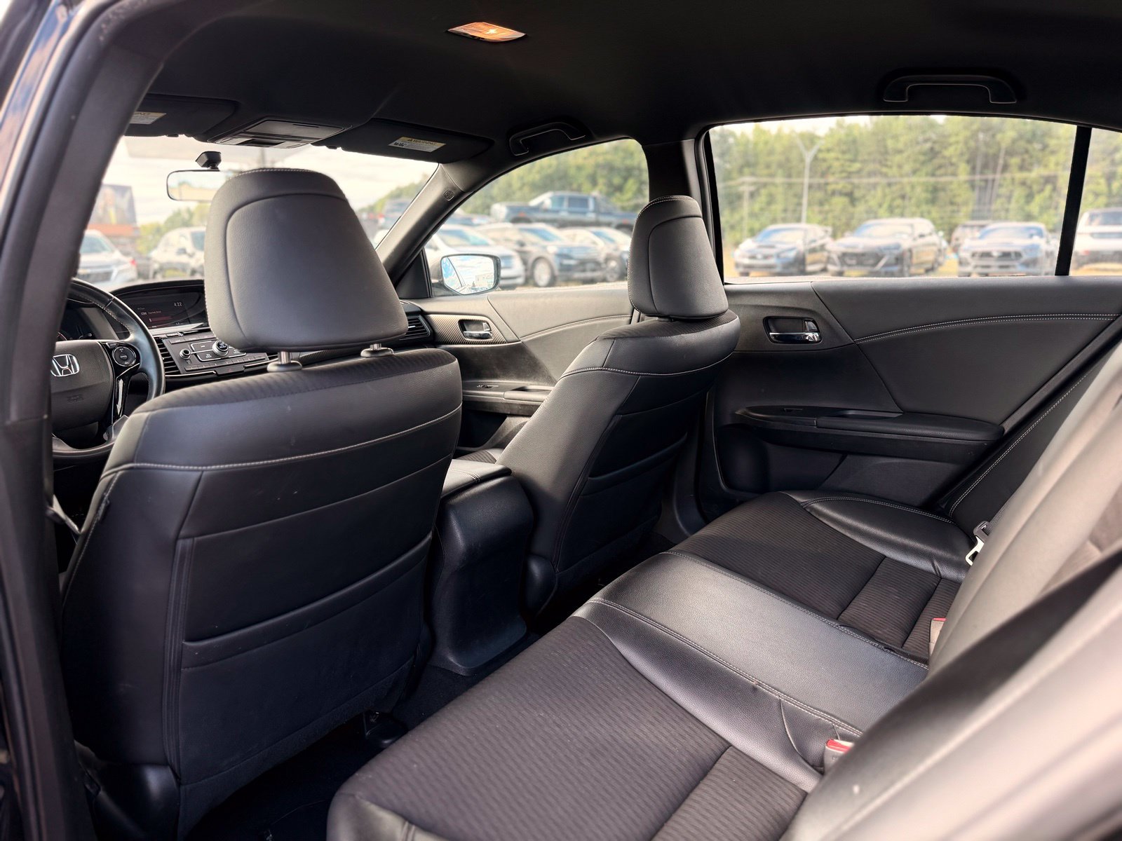 Used 2017 Honda Accord Sport image 15