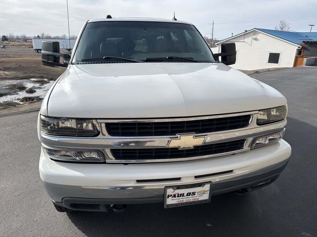 Used 2004 Chevrolet Suburban 2500 LT w/ Preferred Equipment Group image 2