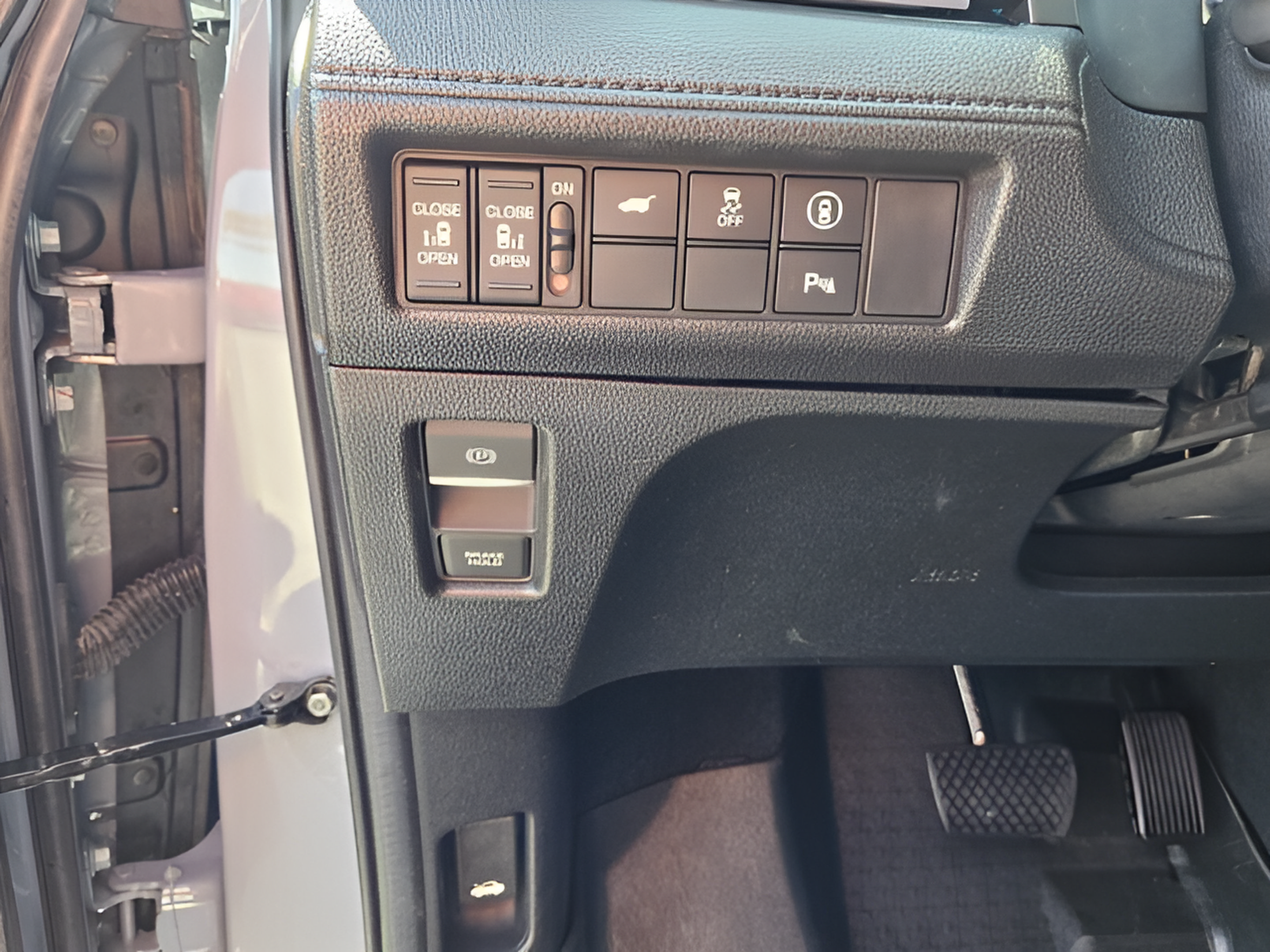 Used 2024 Honda Odyssey Elite image 17