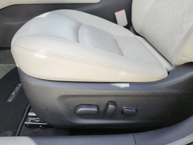 Used 2023 Nissan Altima 2.5 SL AWD/4WD image 21
