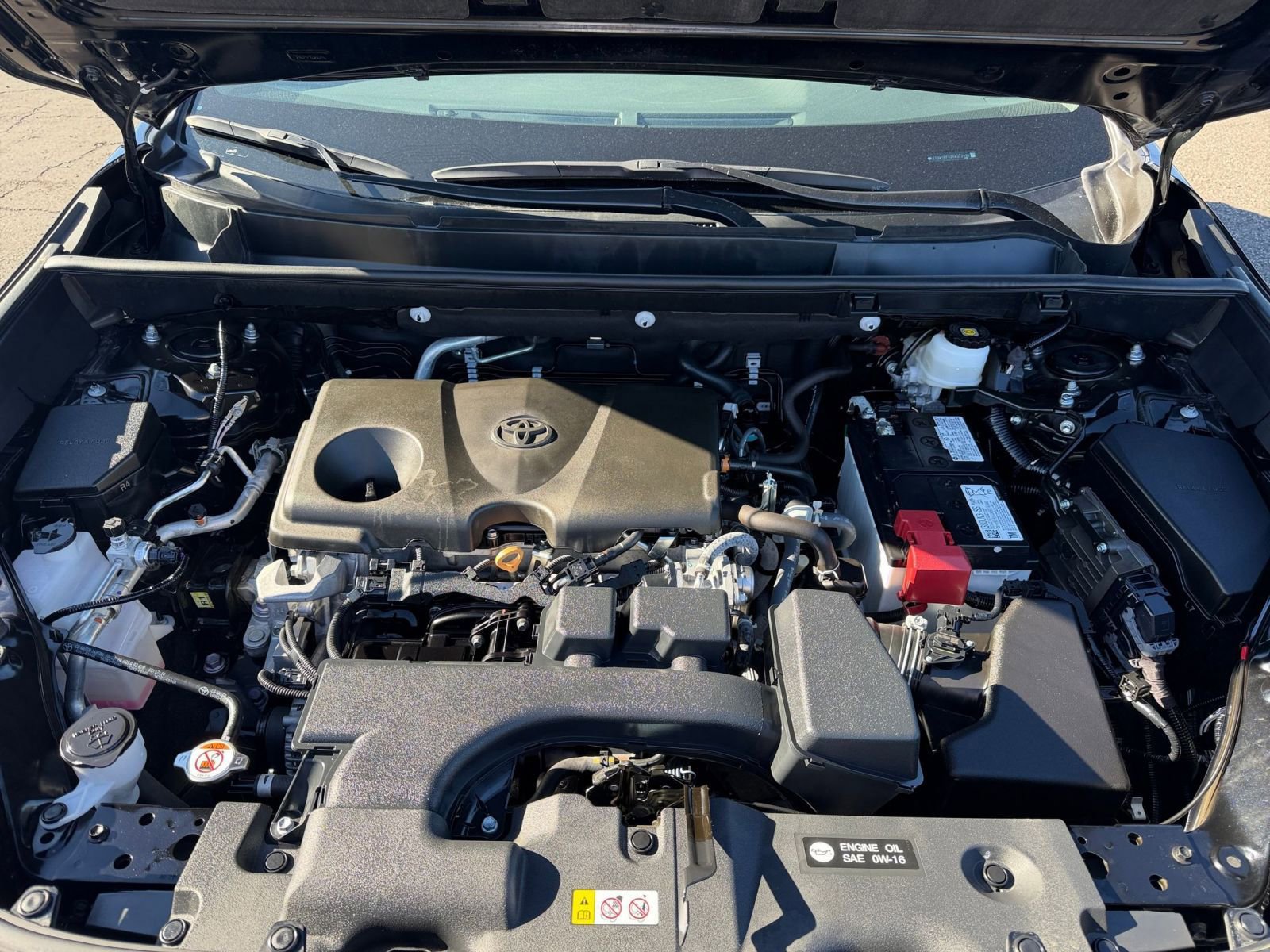 Used 2025 Toyota RAV4 XLE image 31