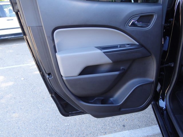 Used 2016 Chevrolet Colorado LT w/ LT Convenience Package RWD image 19