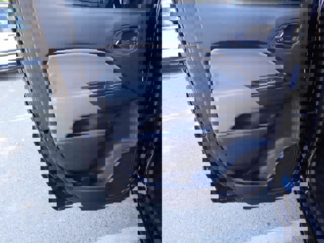 Used 2016 Chevrolet Colorado LT w/ LT Convenience Package image 19