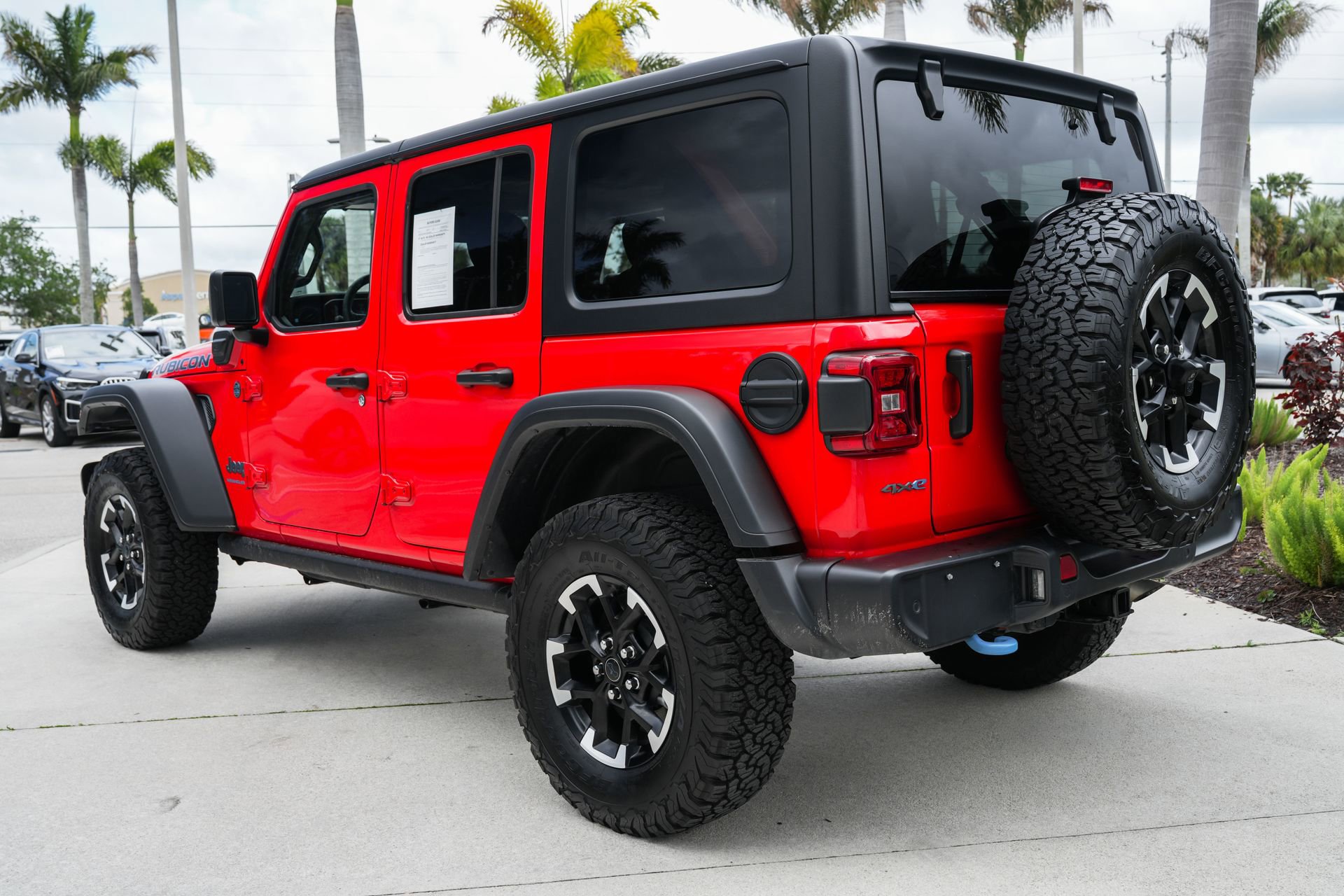 Used 2025 Jeep Wrangler Unlimited Rubicon 4xe w/ Safety Group image 7