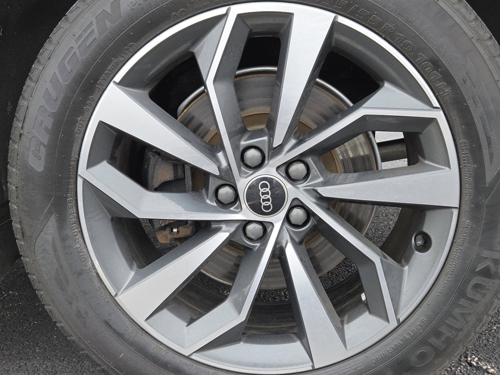 Used 2023 Audi Q5 2.0T Premium w/ Convenience Package image 11