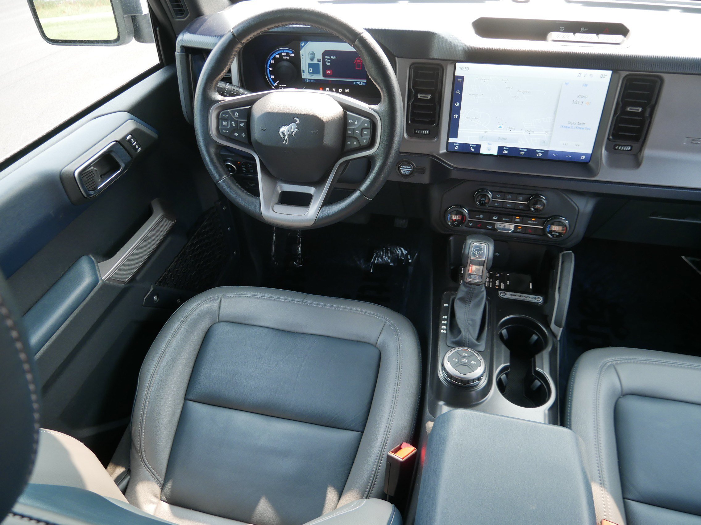 Used 2023 Ford Bronco Outer Banks AWD/4WD image 7