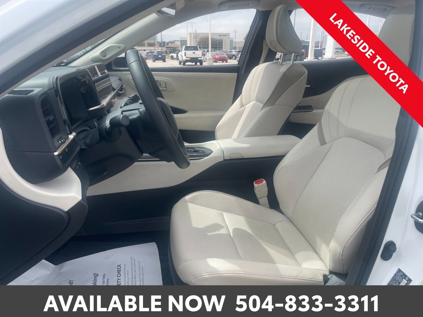 Used 2023 Toyota Crown Limited image 46