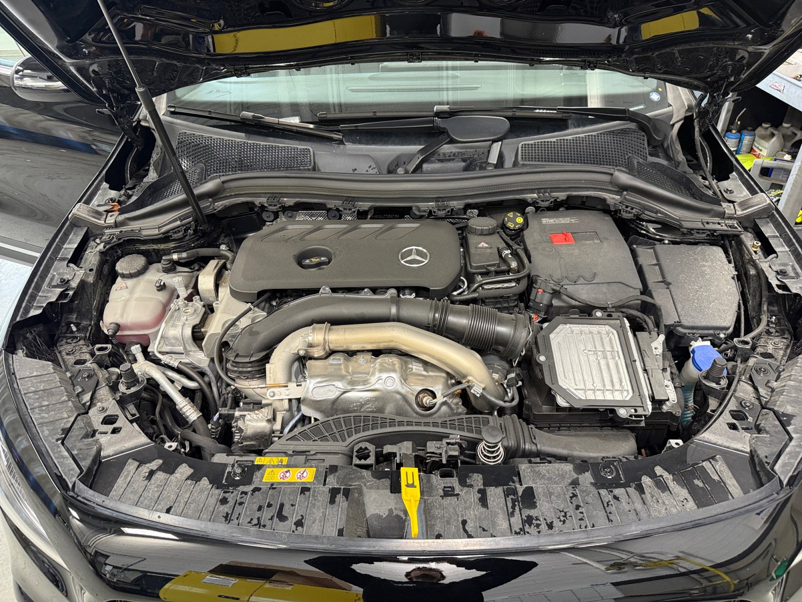 Certified 2025 Mercedes-Benz GLA 250 4MATIC image 21