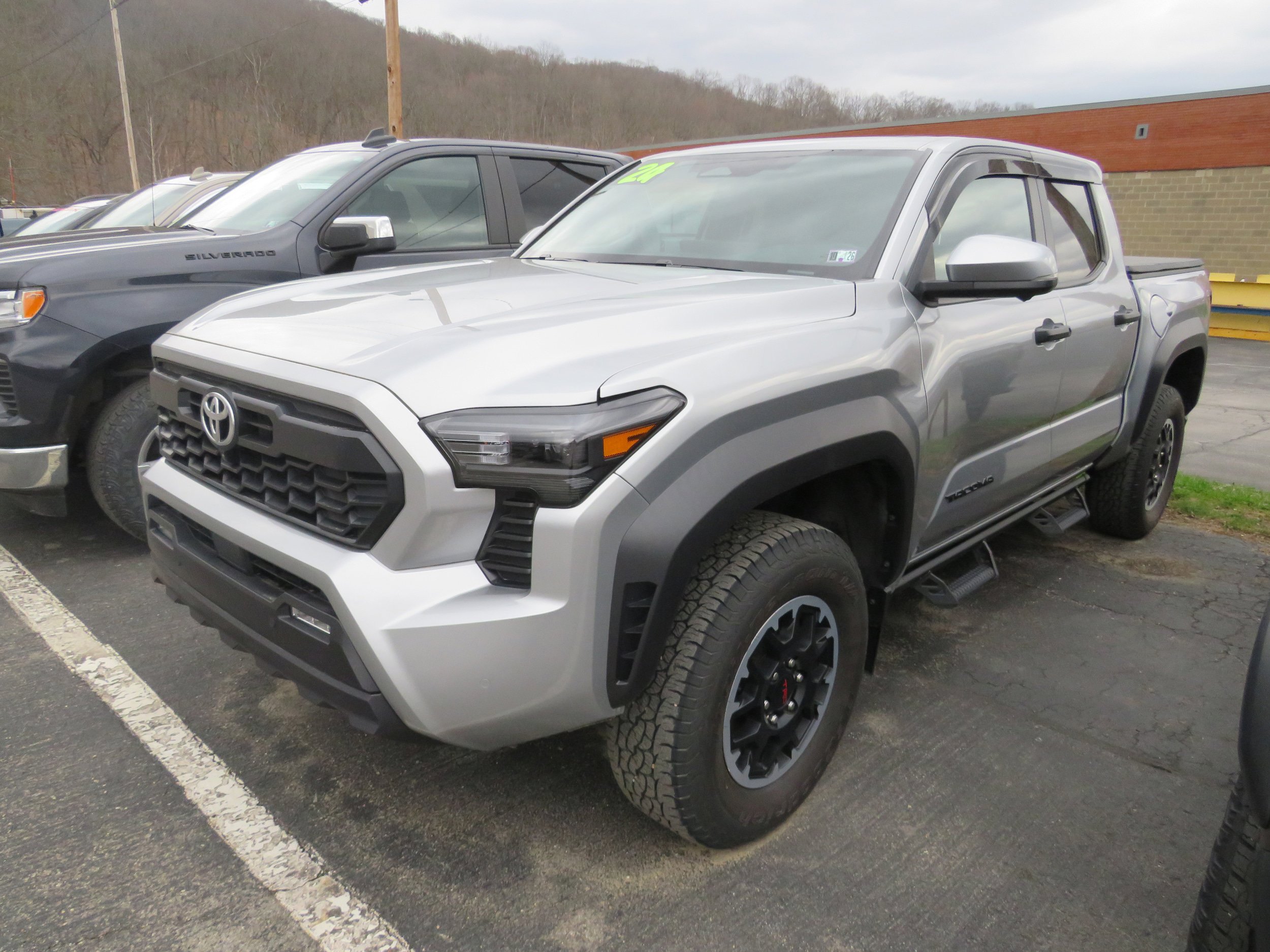 Used 2024 Toyota Tacoma TRD Off-Road w/ TRD Off Road Premium Package video 3