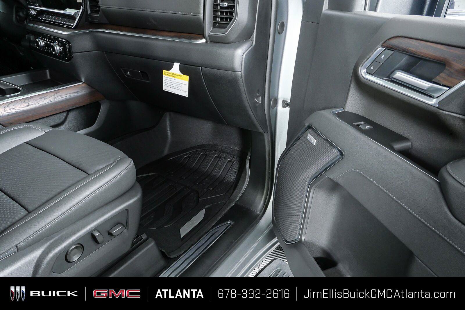 New 2026 GMC Sierra 2500 SLT w/ SLT Premium Package AWD/4WD image 25
