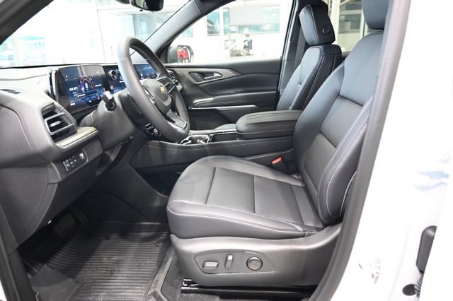 New 2026 Chevrolet Traverse LT w/ Driver Confidence Package FWD image 9