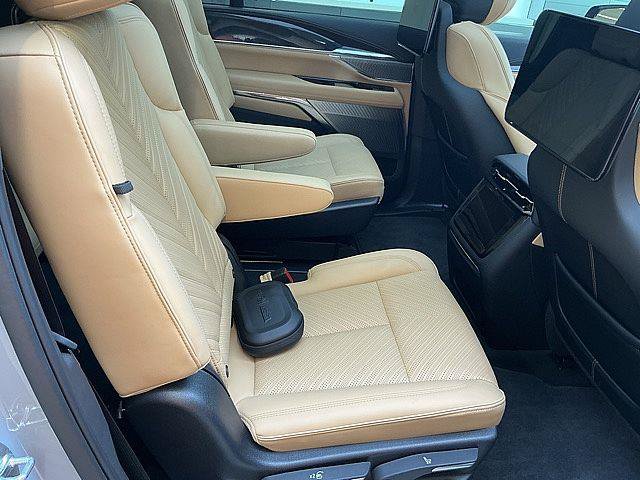 Used 2026 Cadillac Escalade IQL Sport 2 AWD/4WD image 20