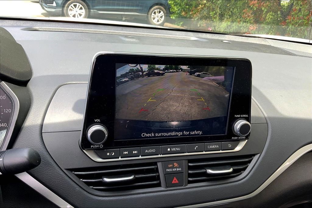 Used 2025 Nissan Altima 2.5 S image 11