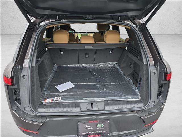 New 2026 Land Rover Range Rover Sport SE AWD/4WD image 12
