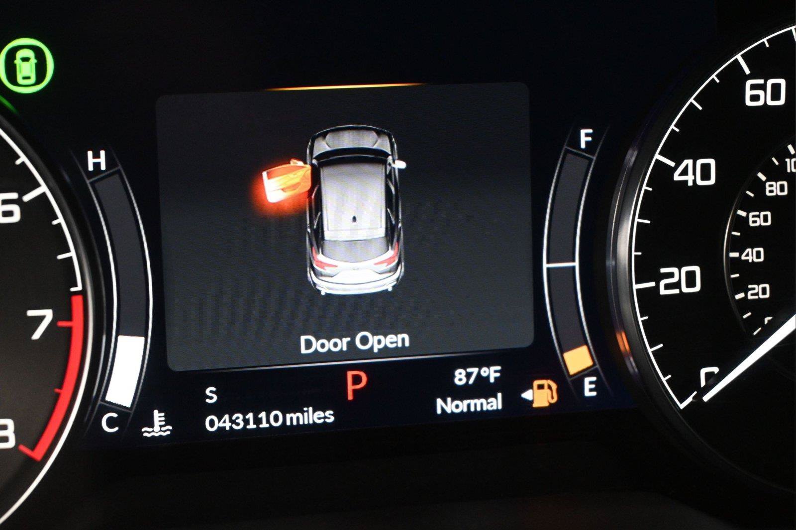 Used 2023 Acura RDX AWD image 3