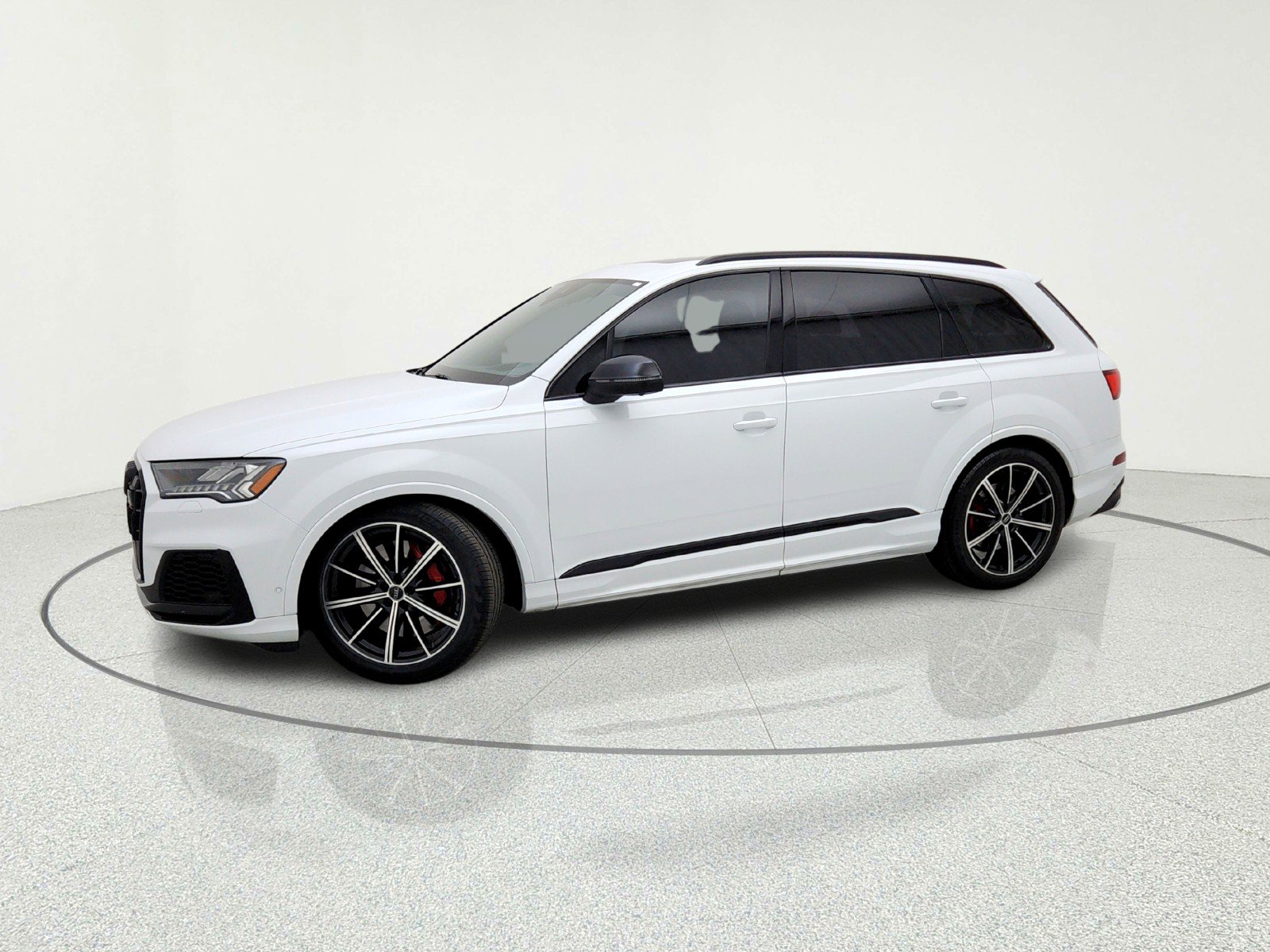 Used 2020 Audi SQ7 Prestige w/ S Sport Package image 2