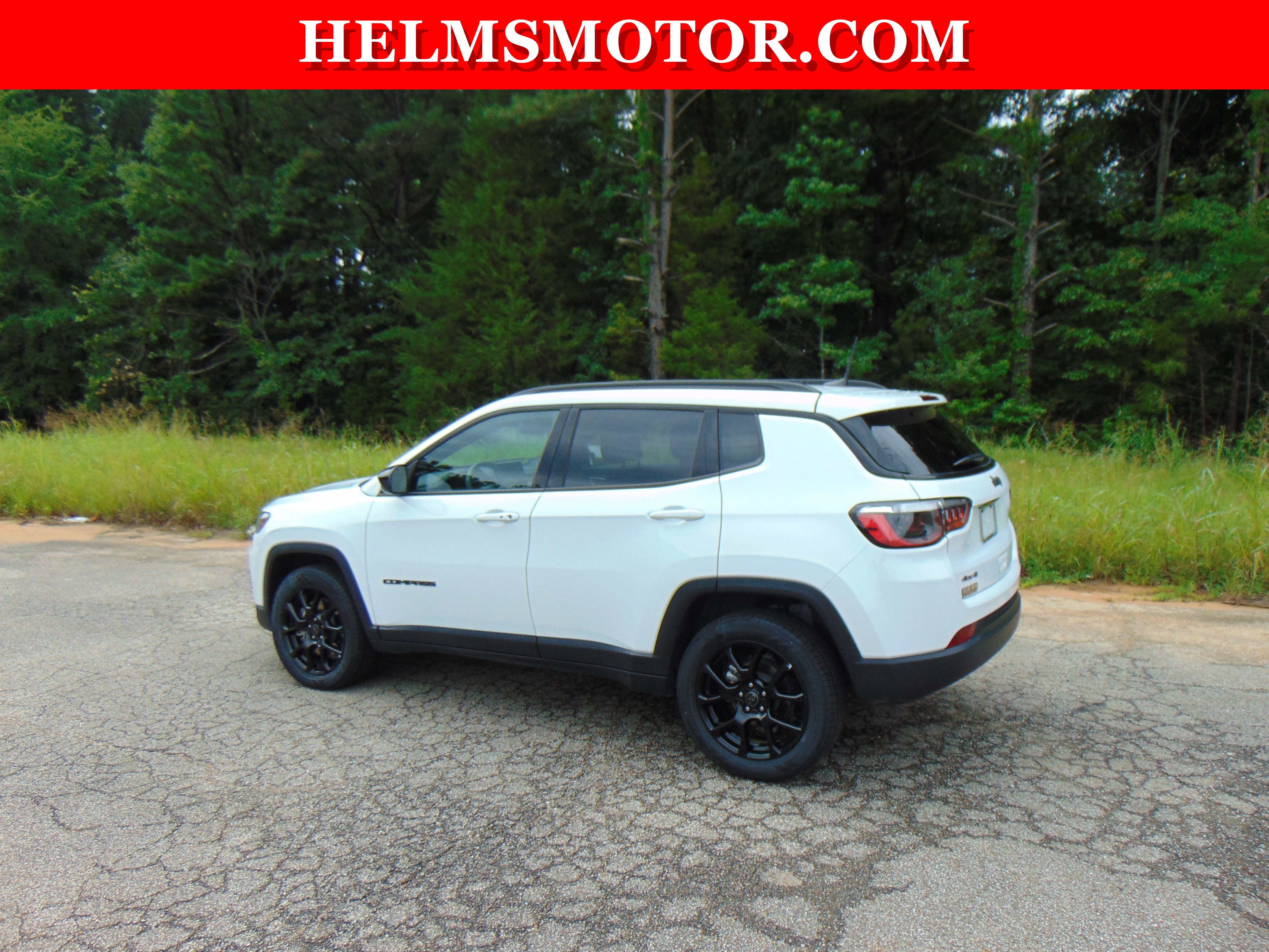 Certified 2025 Jeep Compass Latitude w/ Altitude Special Edition AWD/4WD image 5