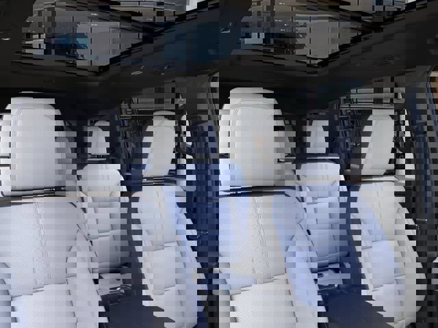 New 2026 Chevrolet Traverse High Country w/ LPO, Floor Liner Package AWD/4WD image 24