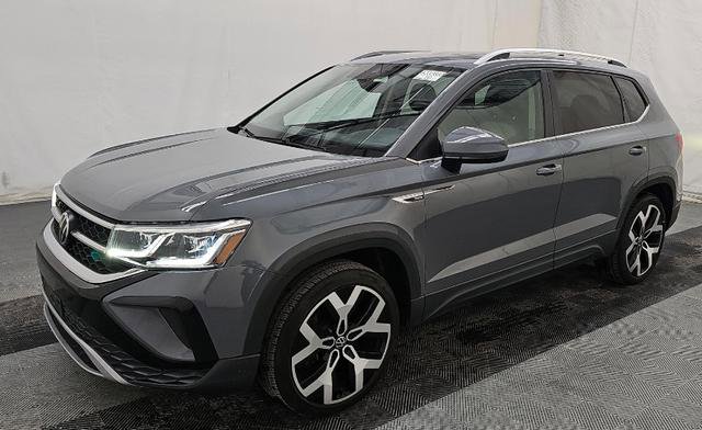 Used 2022 Volkswagen Taos SEL w/ Panoramic Sunroof Package image 1