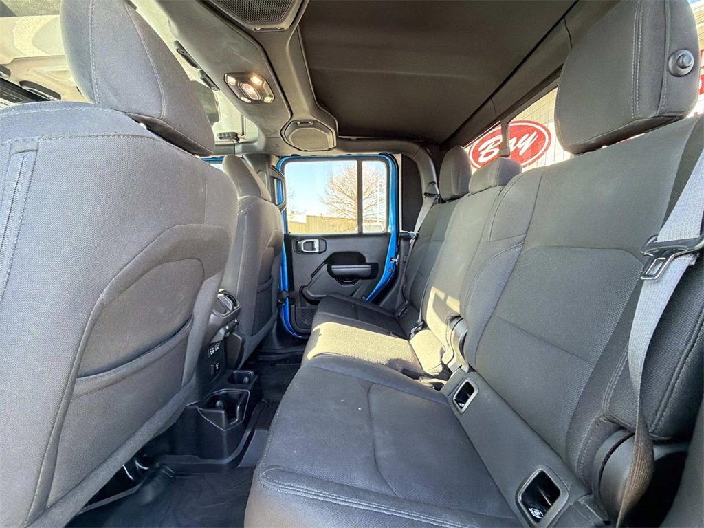 Used 2022 Jeep Gladiator Sport image 15